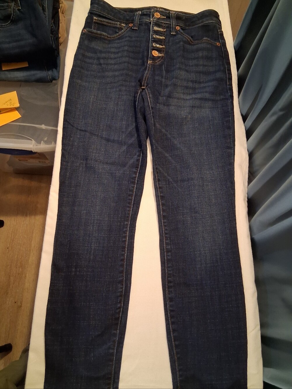 BOGO On DENIM-LUCKY BRAND  Straight-Leg Jeans Mid-Rise Ava Skinny Button Fly
